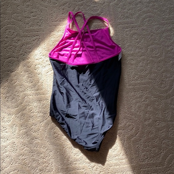 COPY - New speedo girls one piece bathing suit - Picture 2 of 2